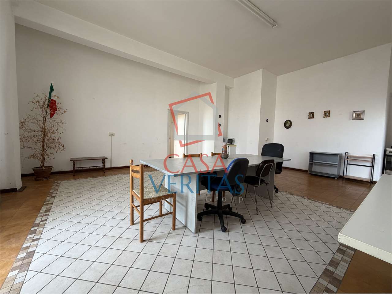 Magazzino in Vendita a Ancona – Zona Baraccola